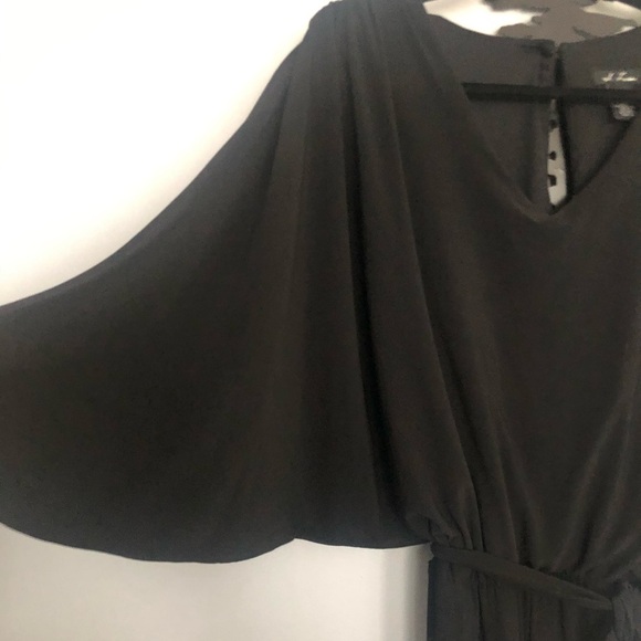 Cold shoulder jumpsuit with bling NWOT - Picture 5 of 8